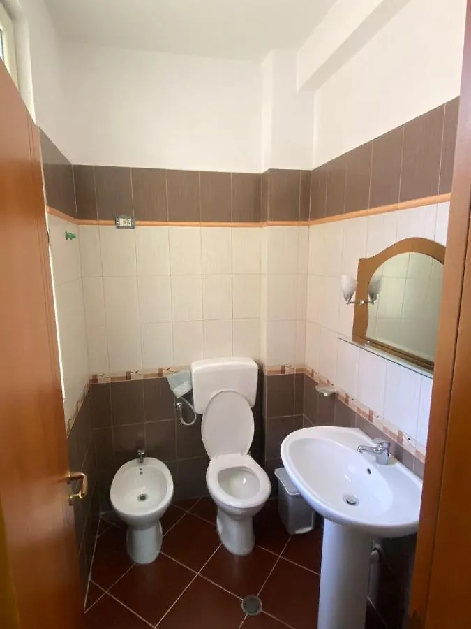 Lea Penthouse Apartment Vlore