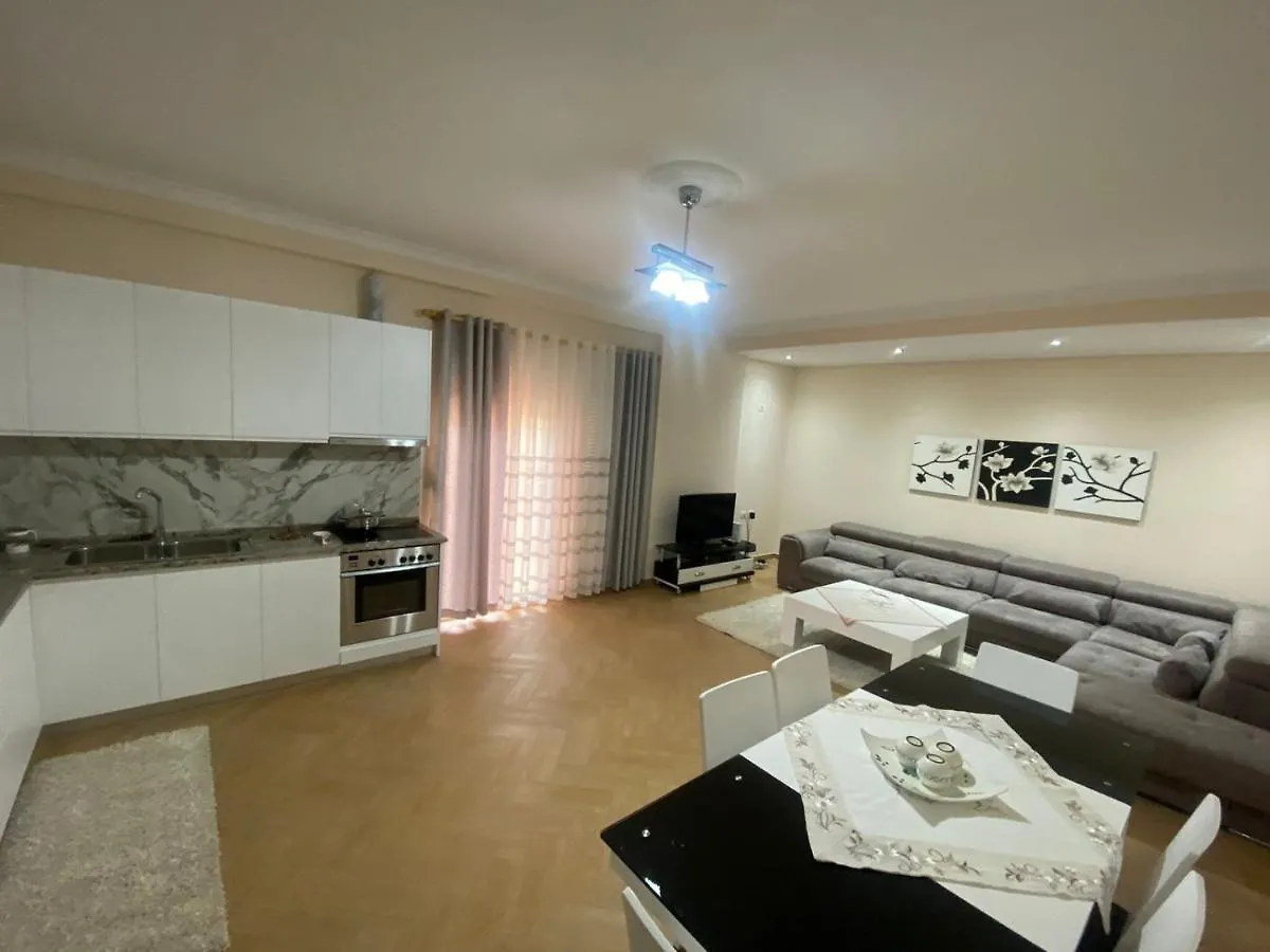 Lea Penthouse Apartment Vlore